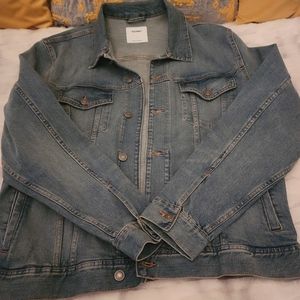 Old Navy men's Jean jacket size Large